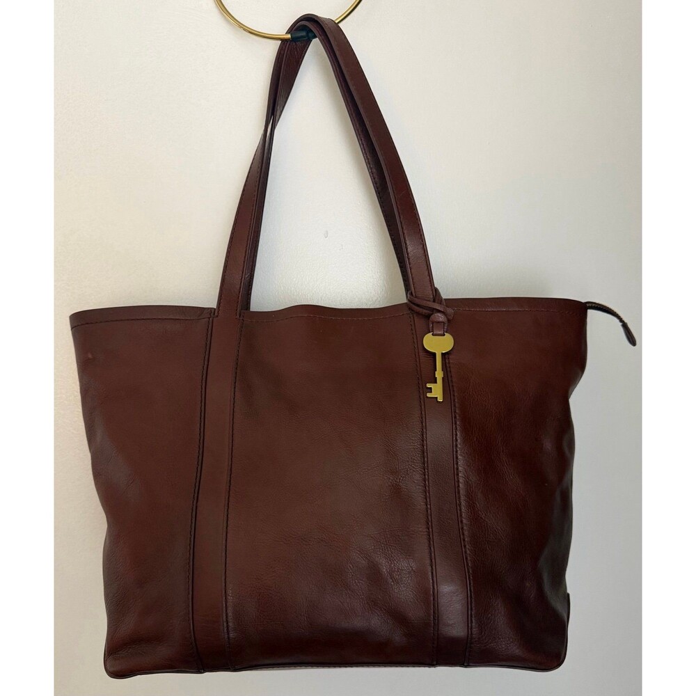 Fossil Large Brown Tote Shoulder Bag Zip Top Gold Hardware Key Charm